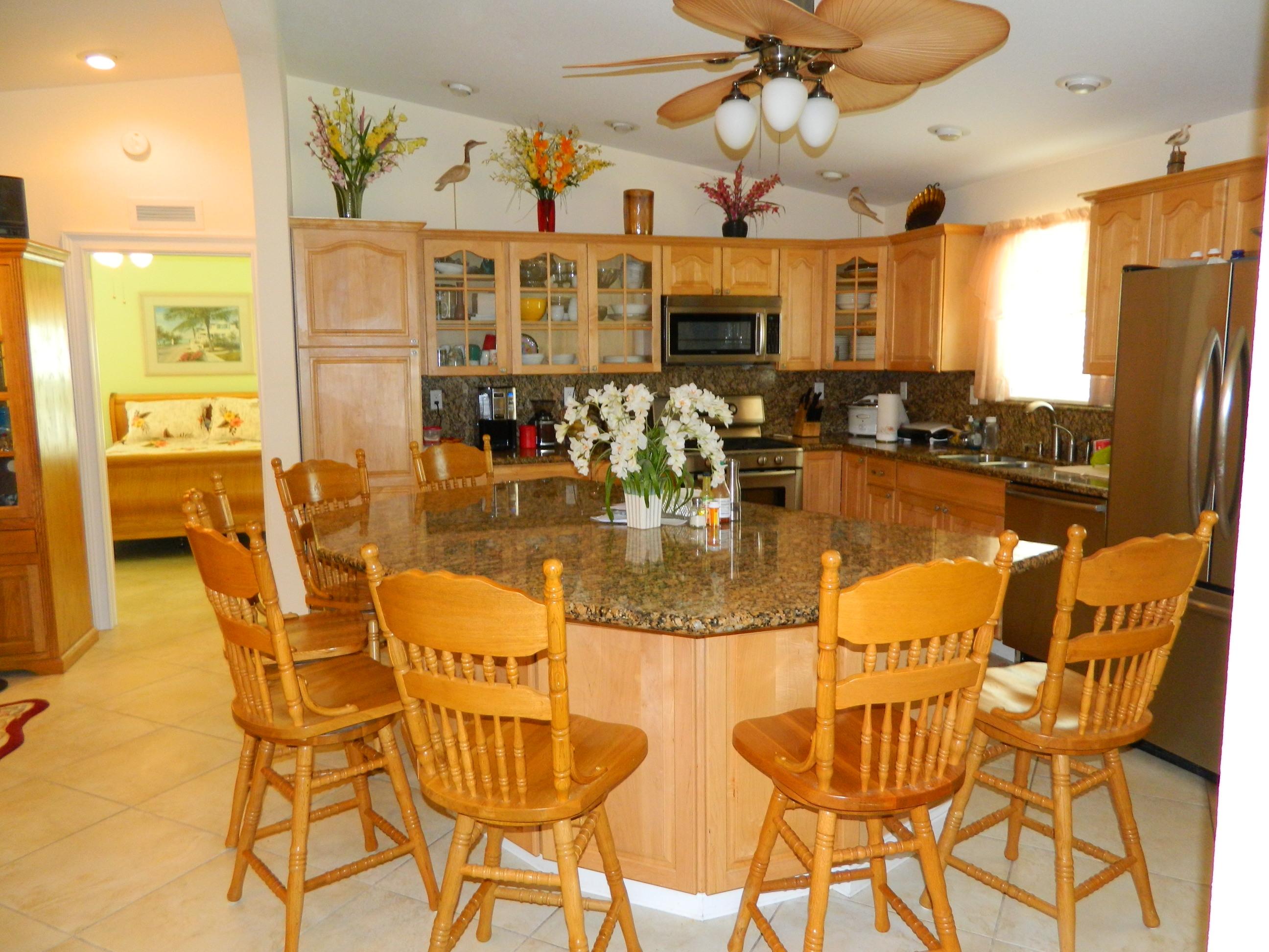 28568 John Silver Road Summerland Key, FL 33042 - Photo 6 of 28 7 Seat Island With Lots Of Storage