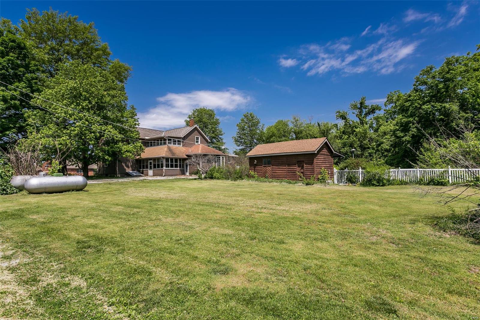 414 Troy O'Fallon Road Troy, IL 62294 - Photo 7 of 39