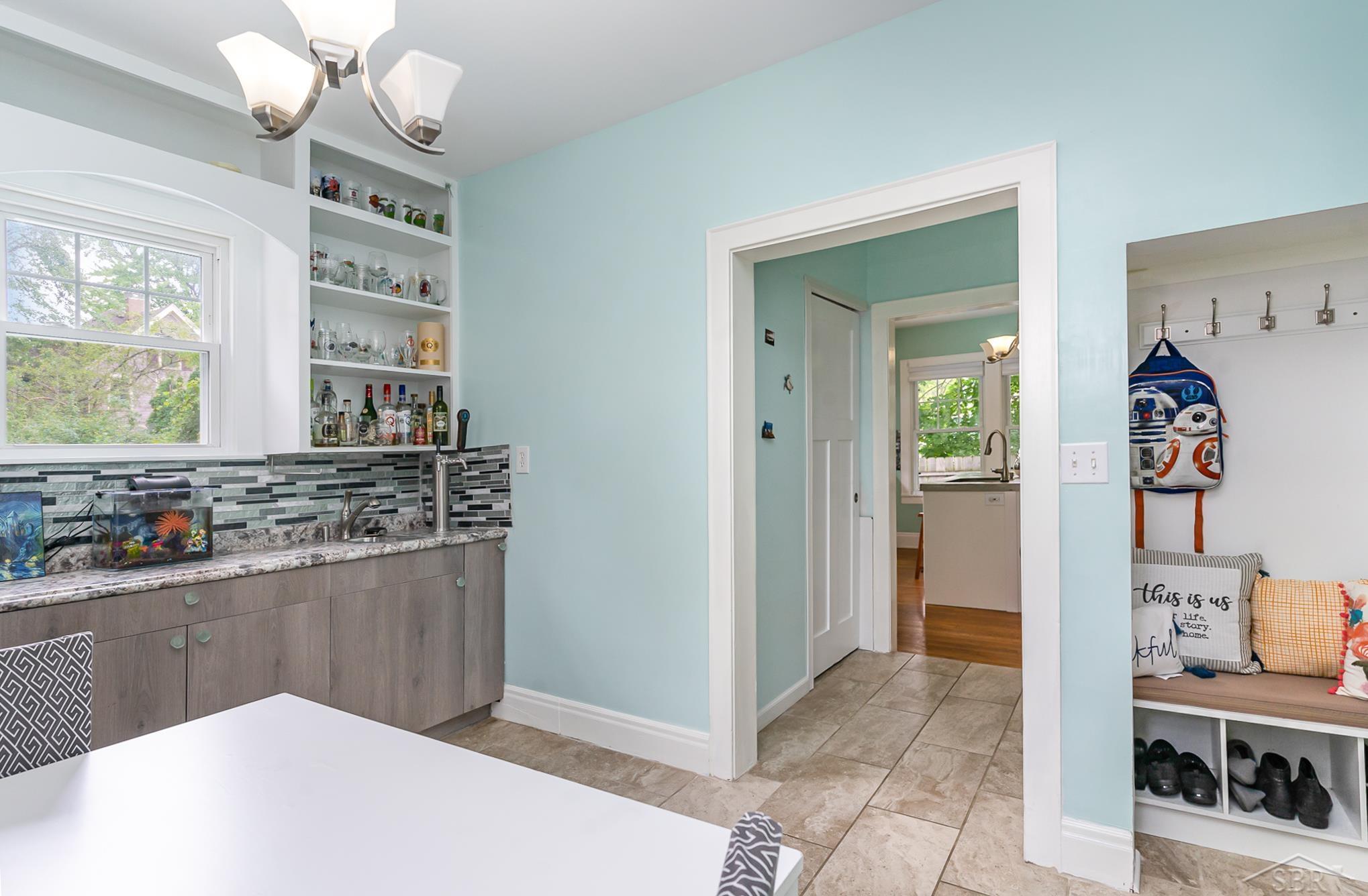 2138 5th Street Bay City, MI 48708 - Photo 8 of 25 50088568-7.JPG