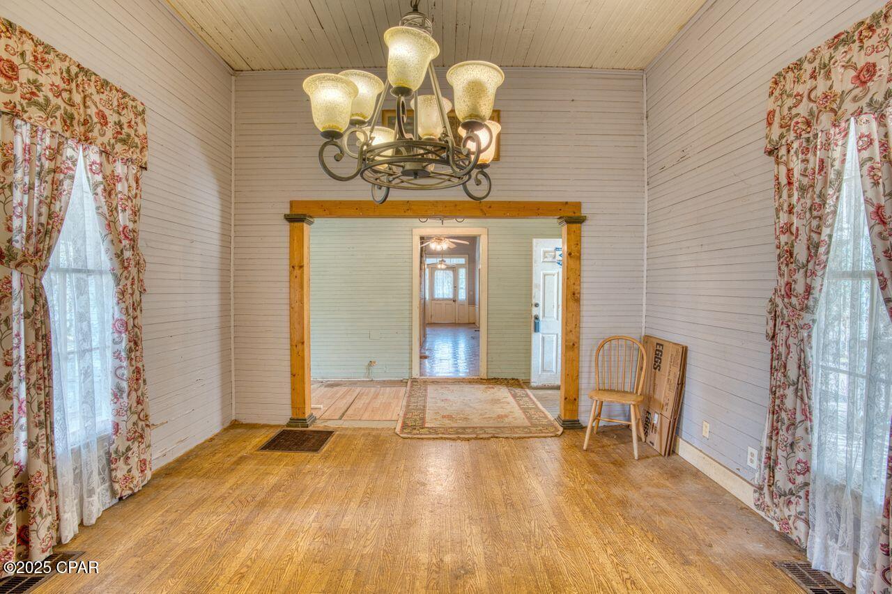 5021 Basswood Road Bascom, FL 32423 - Photo 6 of 51