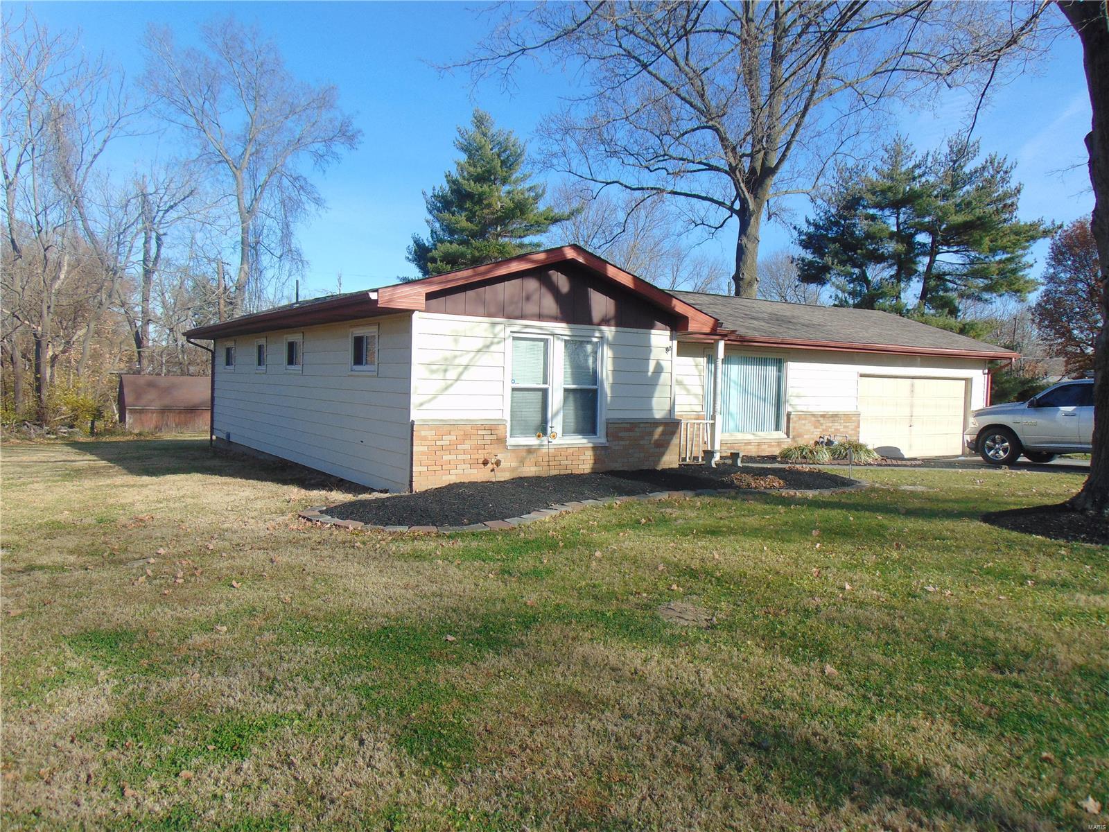 705 Eiler Road Belleville, IL 62223 - Photo 1 of 10 Gallery Image 1