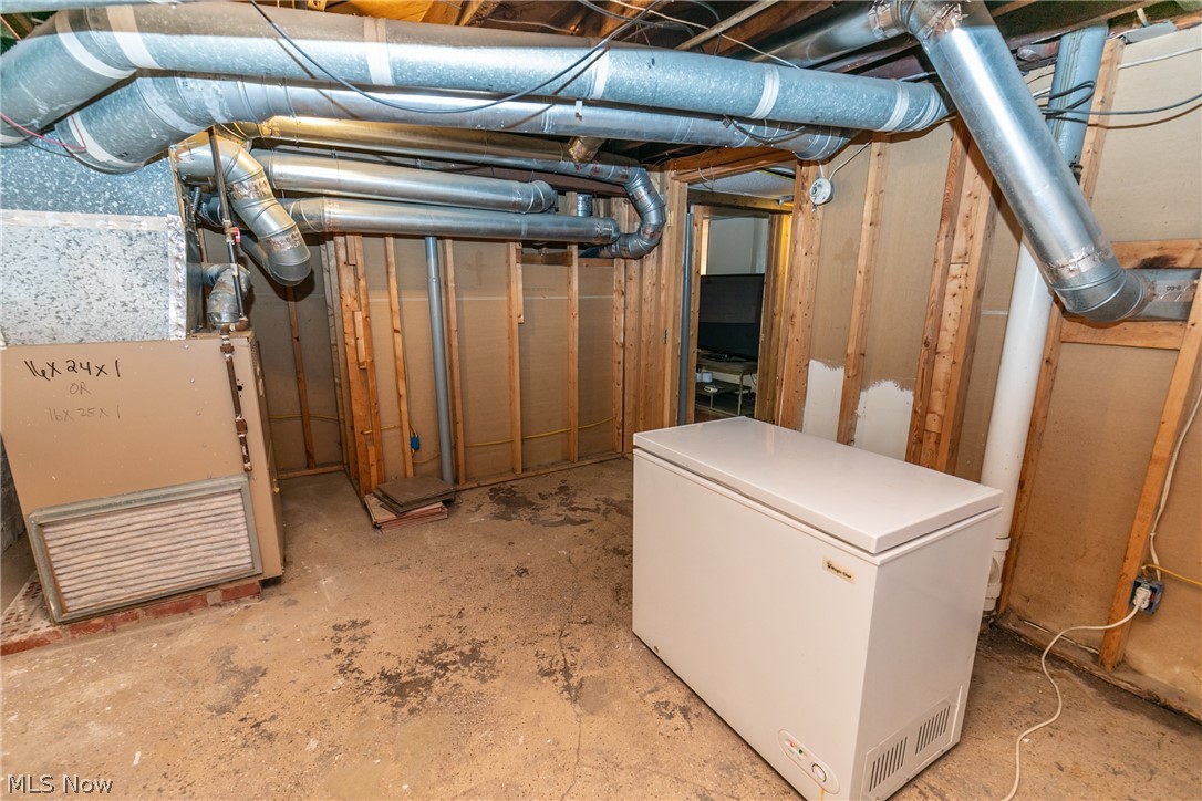 1064 Pembrook Road Cleveland Heights, OH 44121 - Photo 20 of 24