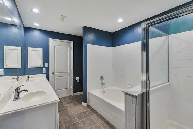 $1,799 | 9525 North Capital Of Texas Highway, Unit 124, Austin, TX 78759