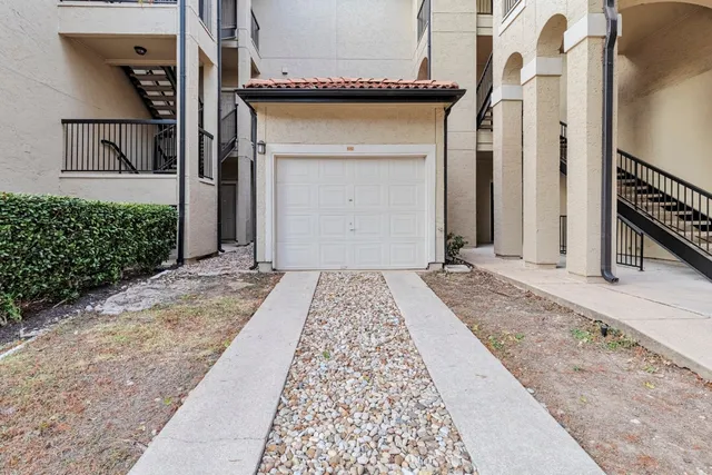 $1,799 | 9525 North Capital Of Texas Highway, Unit 124, Austin, TX 78759