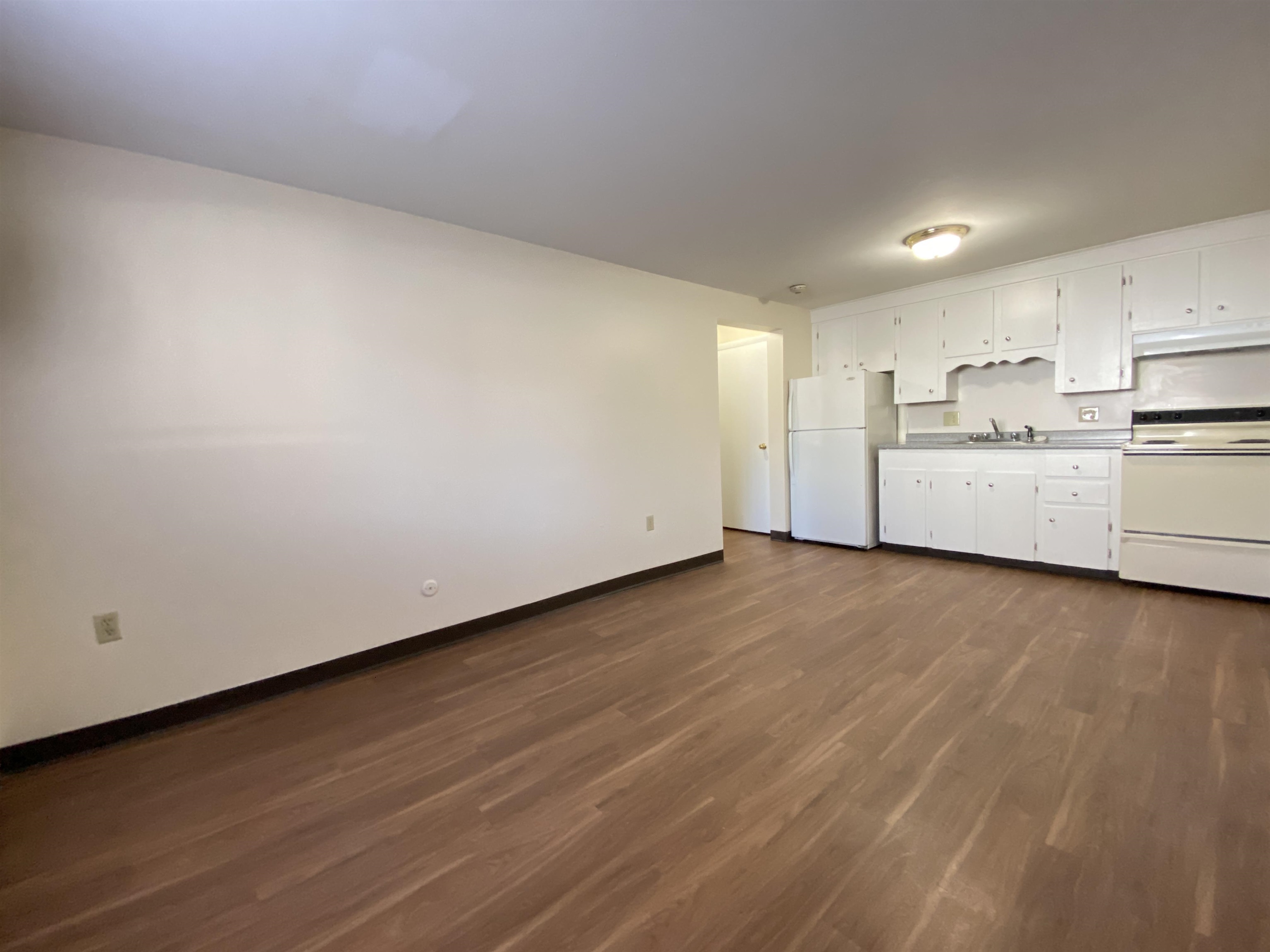 93 West Street, Unit 15 Milford, NH 03055 - Photo 13 of 40