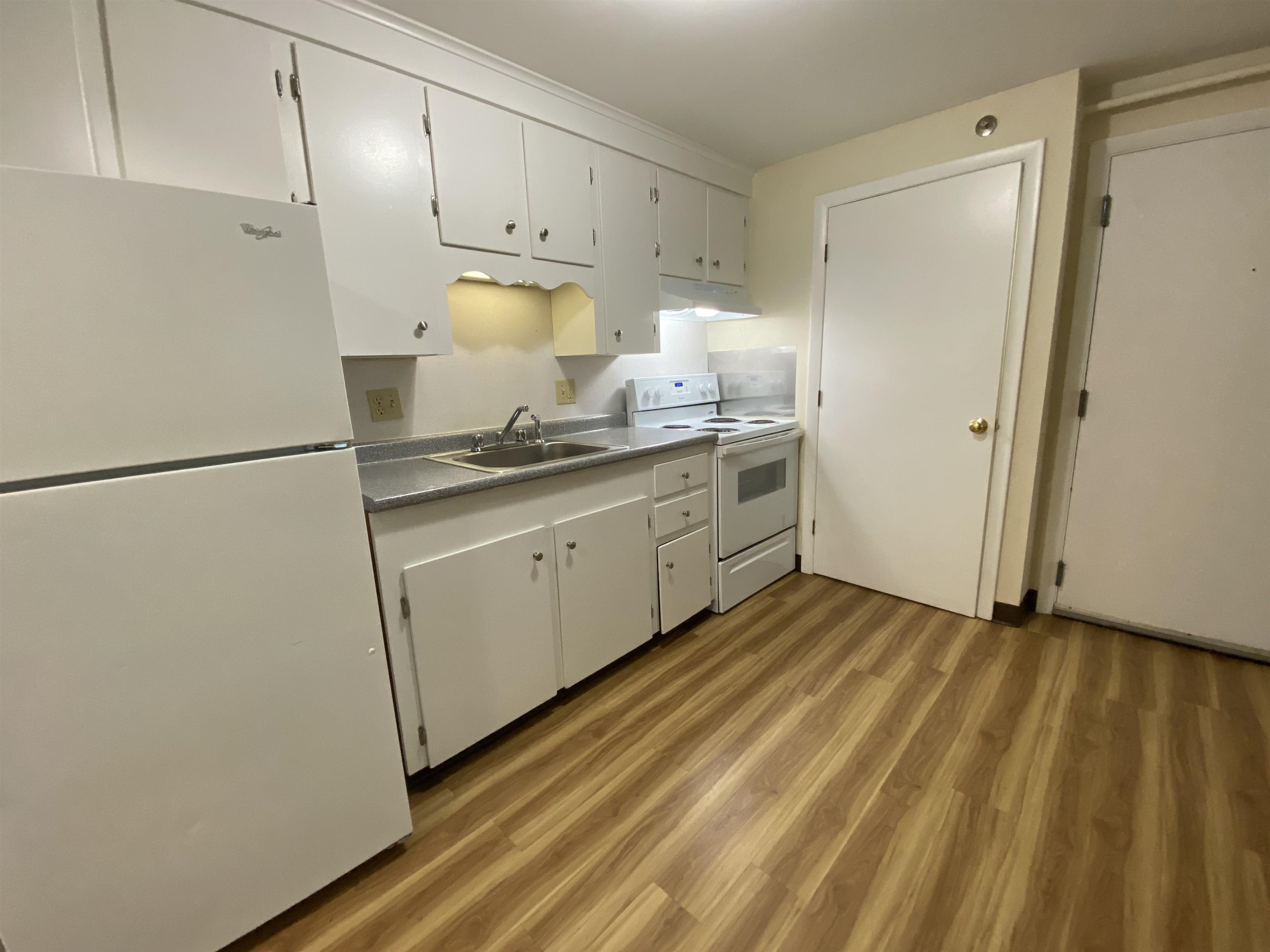 93 West Street, Unit 15 Milford, NH 03055 - Photo 15 of 40