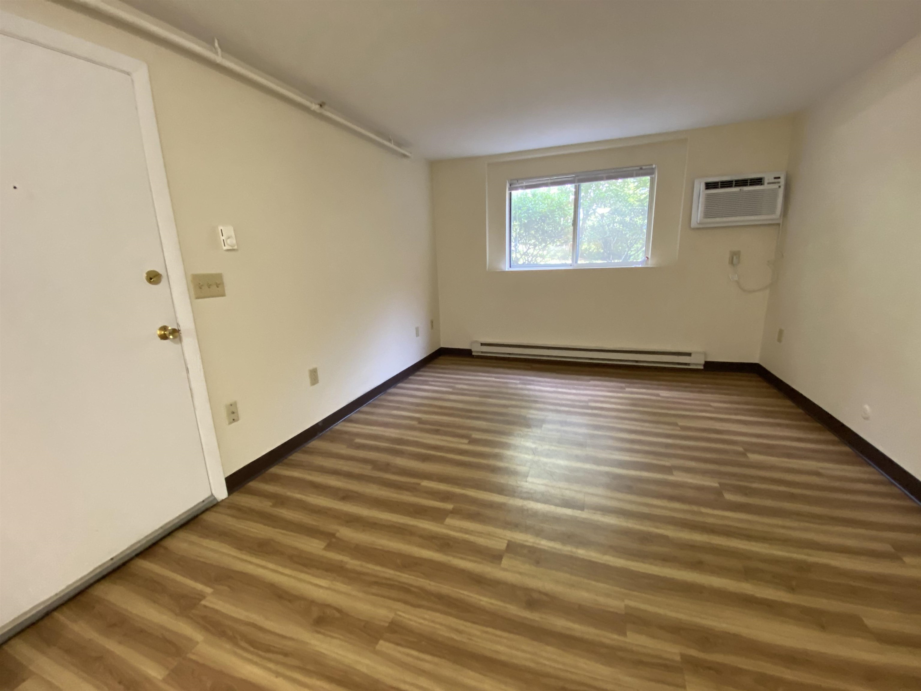 93 West Street, Unit 15 Milford, NH 03055 - Photo 19 of 40