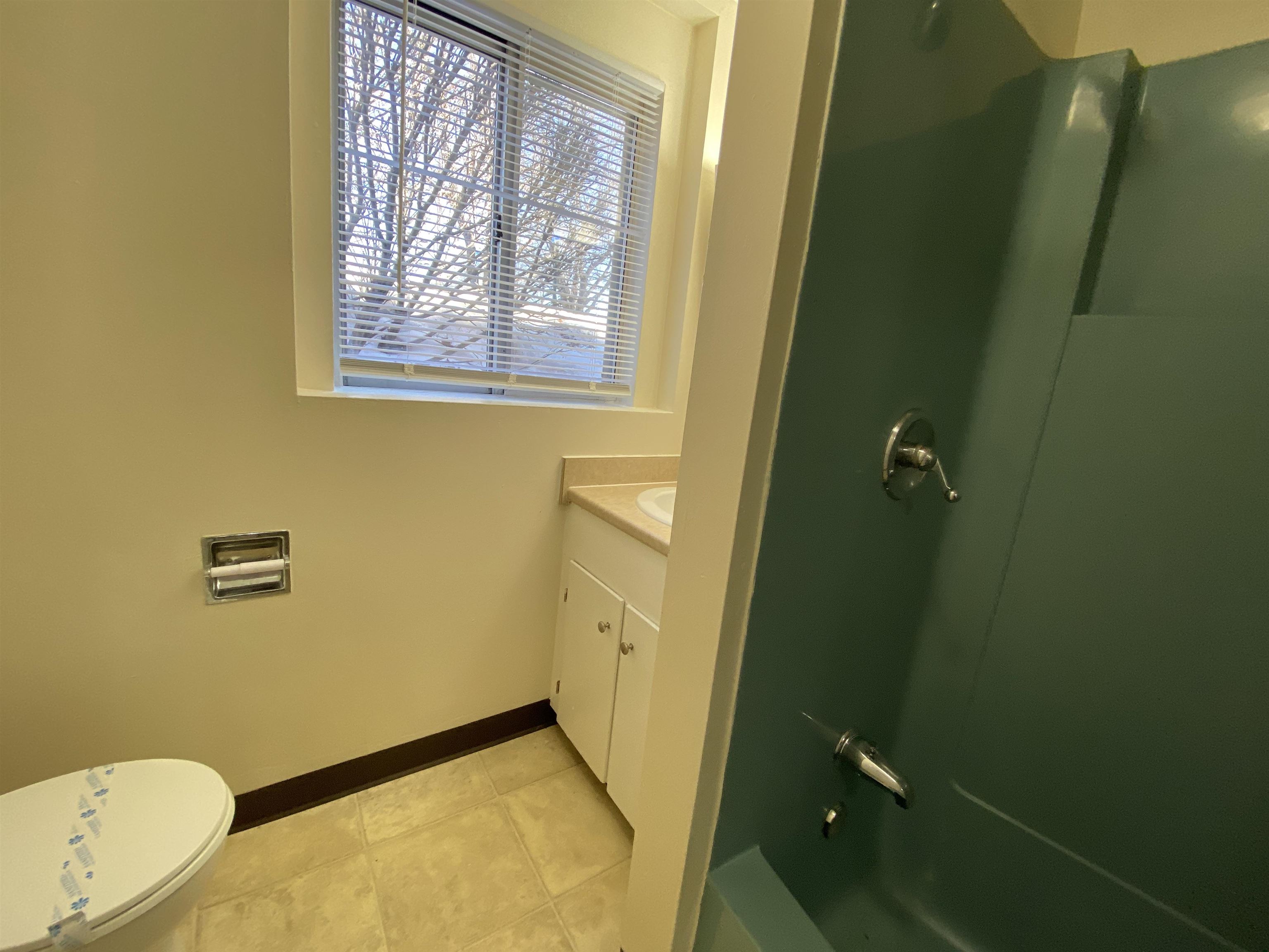 93 West Street, Unit 15 Milford, NH 03055 - Photo 34 of 40