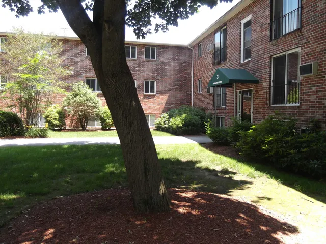 $1,619 | 93 West Street, Unit 15, Milford, NH 03055