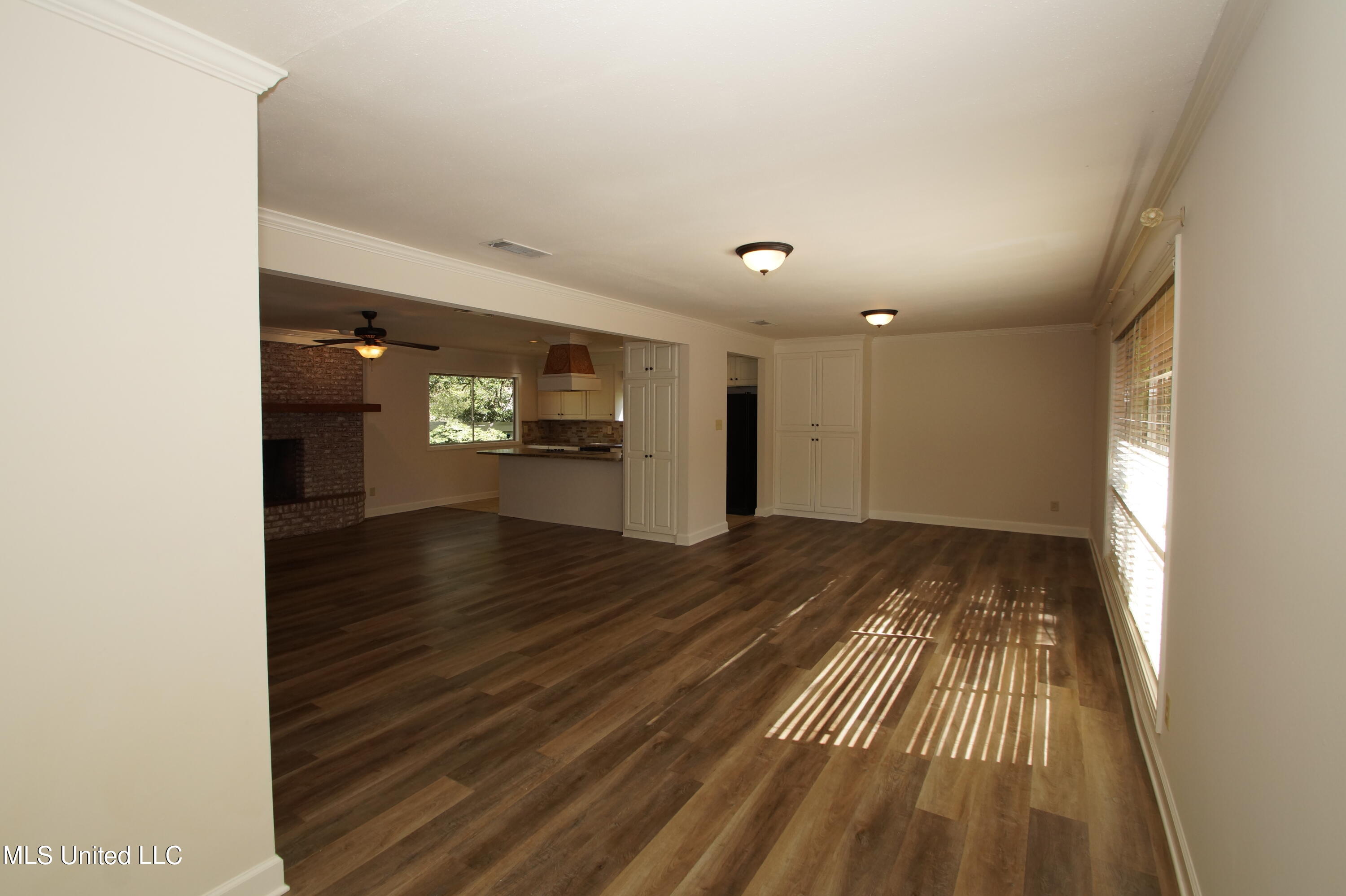 5220 Ridgewood Road Jackson, MS 39211 - Photo 8 of 16 DSC04712