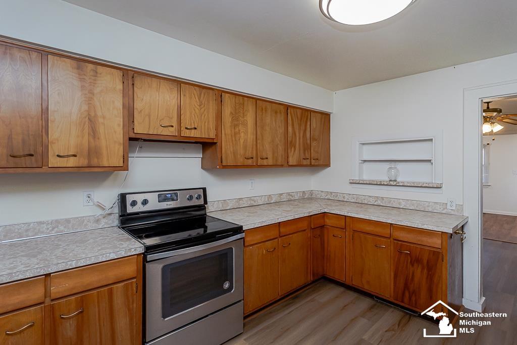 8037 Wiseman Road Lambertville, MI 48144 - Photo 18 of 41 Gallery Image 18