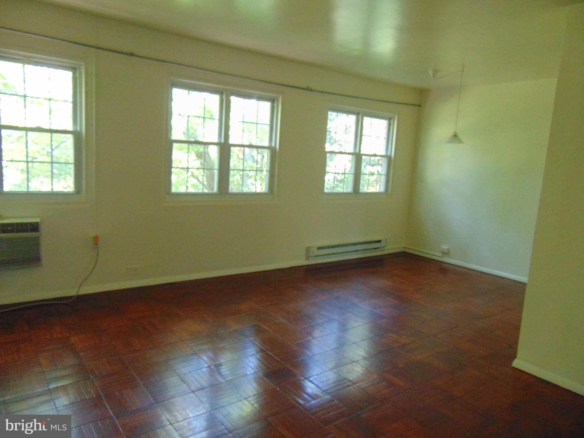 1749 Preston Road Alexandria, VA 22302 - Photo 7 of 24