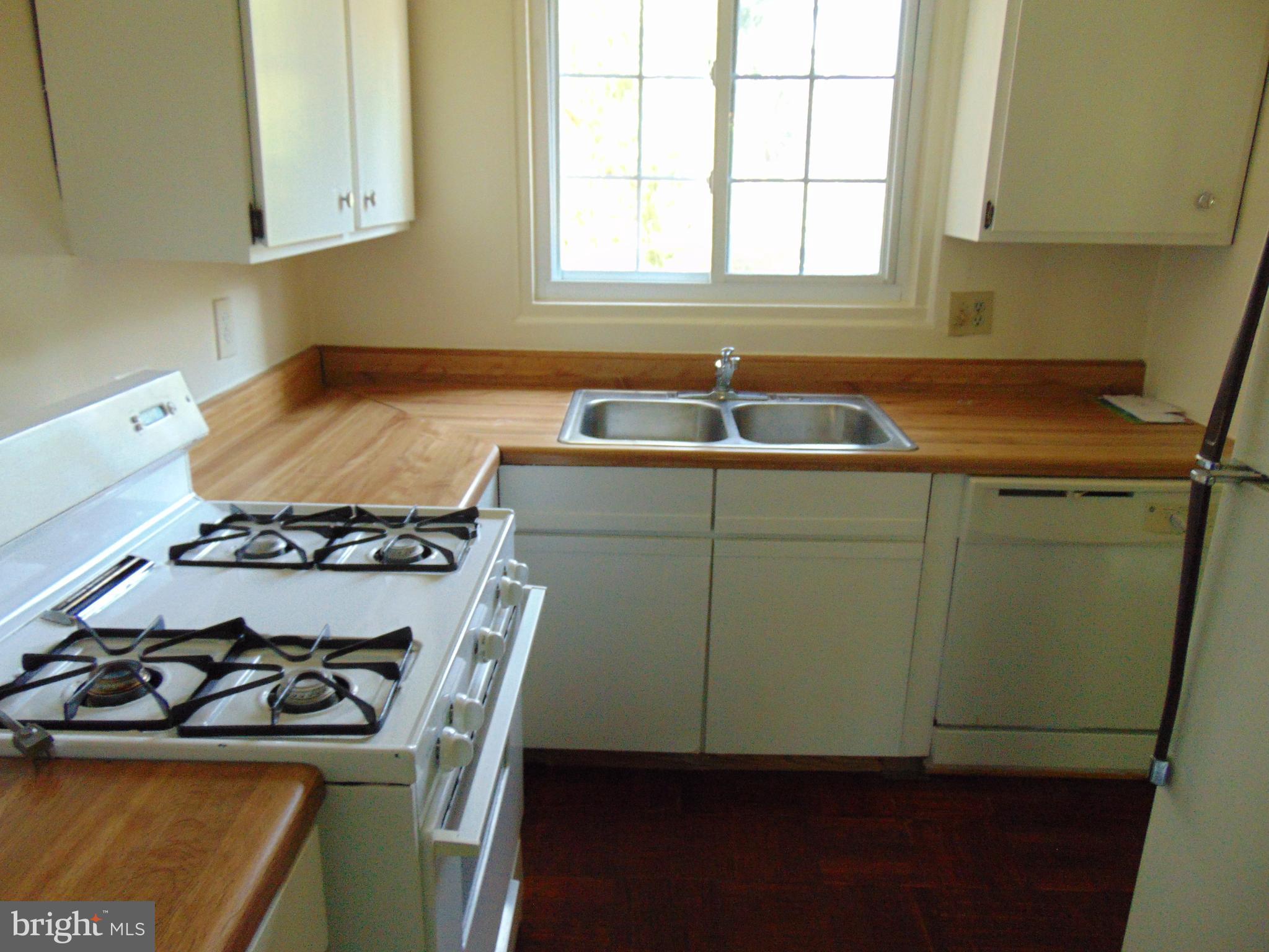 1749 Preston Road Alexandria, VA 22302 - Photo 10 of 24