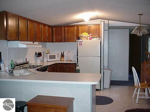 2805 Gonder Road Interlochen, MI 49643 - Photo 2 of 6 1648591-1.JPG