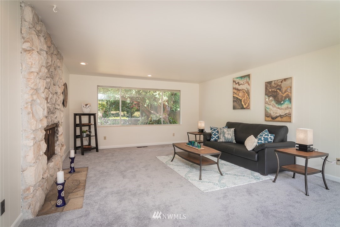 17811 110th Avenue Southeast Renton, WA 98055 - Photo 2 of 24 Gallery Image 2