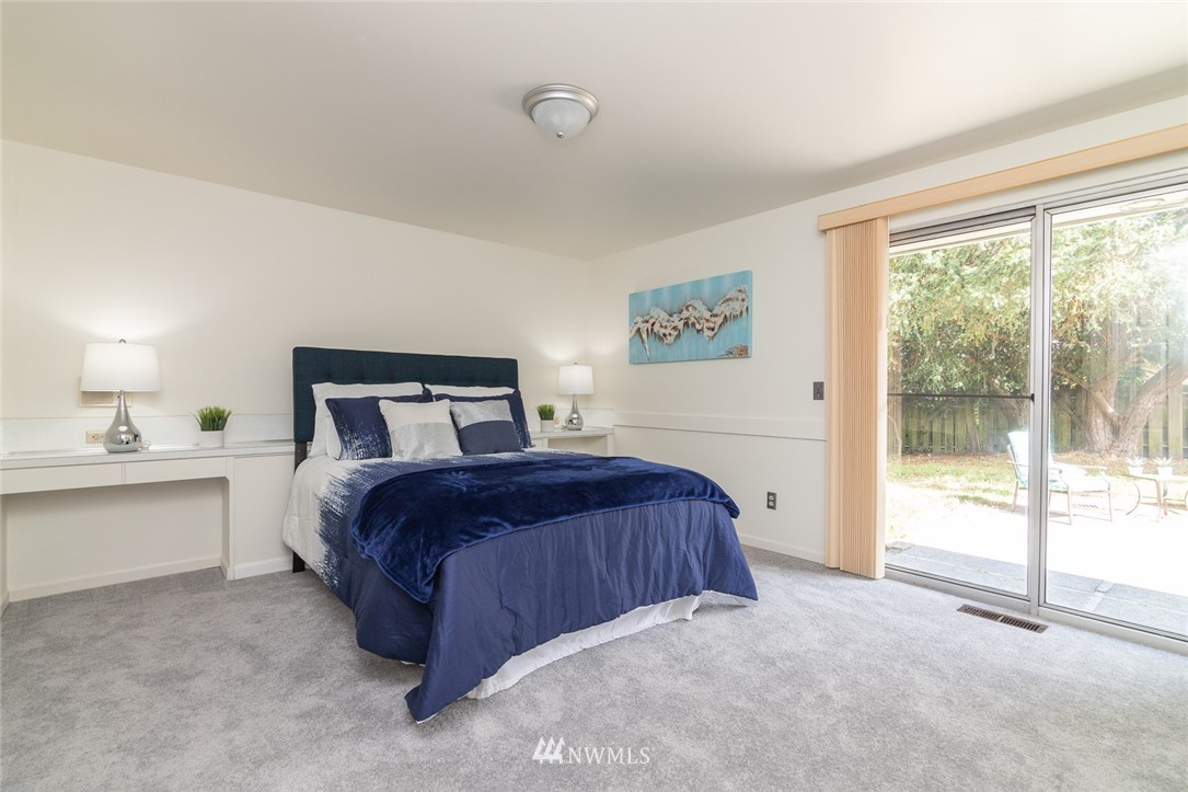 17811 110th Avenue Southeast Renton, WA 98055 - Photo 11 of 24 Gallery Image 11