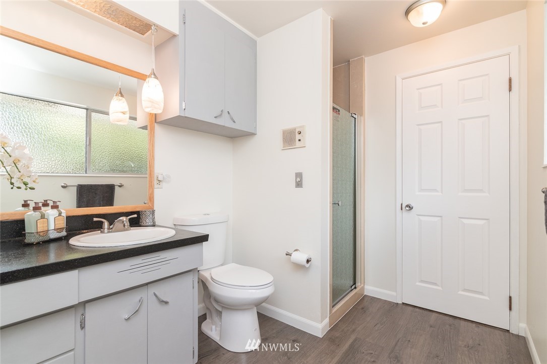 17811 110th Avenue Southeast Renton, WA 98055 - Photo 13 of 24 Gallery Image 13