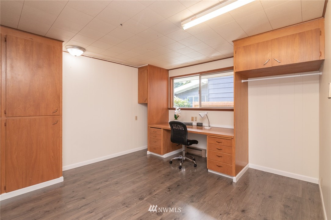 17811 110th Avenue Southeast Renton, WA 98055 - Photo 16 of 24 Gallery Image 16