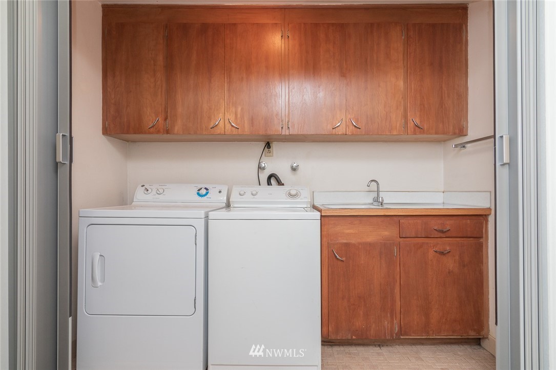 17811 110th Avenue Southeast Renton, WA 98055 - Photo 19 of 24 Gallery Image 19