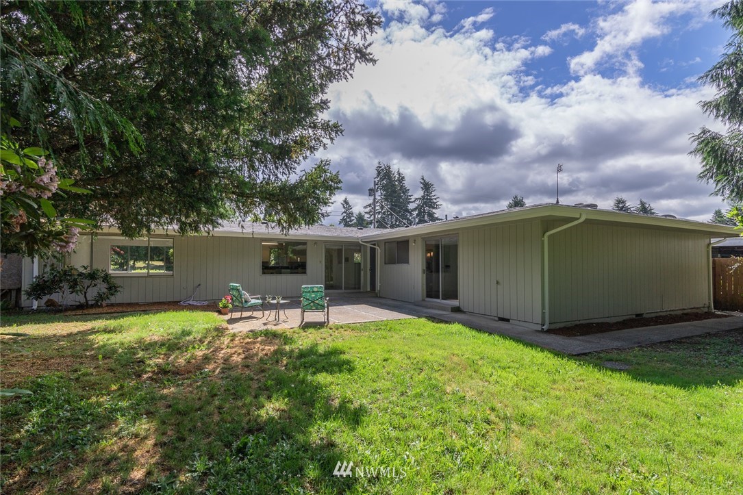 17811 110th Avenue Southeast Renton, WA 98055 - Photo 21 of 24 Gallery Image 21