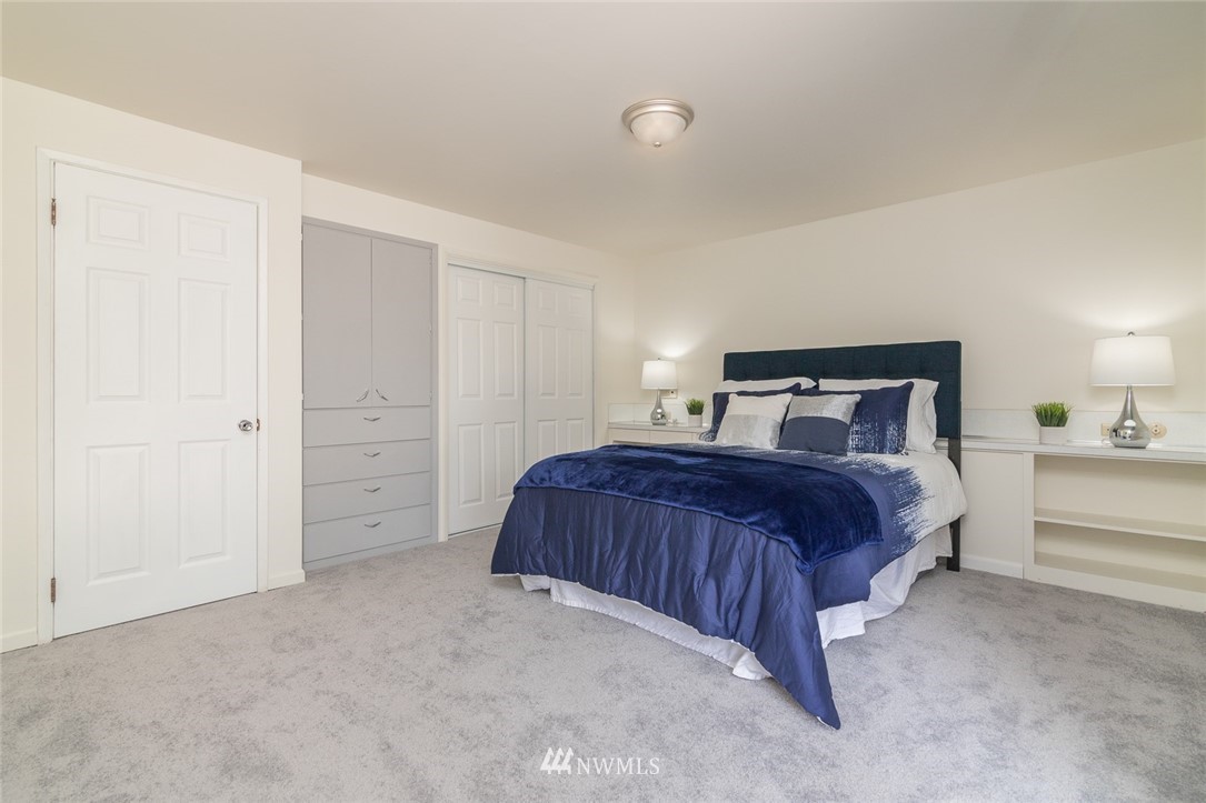 17811 110th Avenue Southeast Renton, WA 98055 - Photo 10 of 24 Gallery Image 10