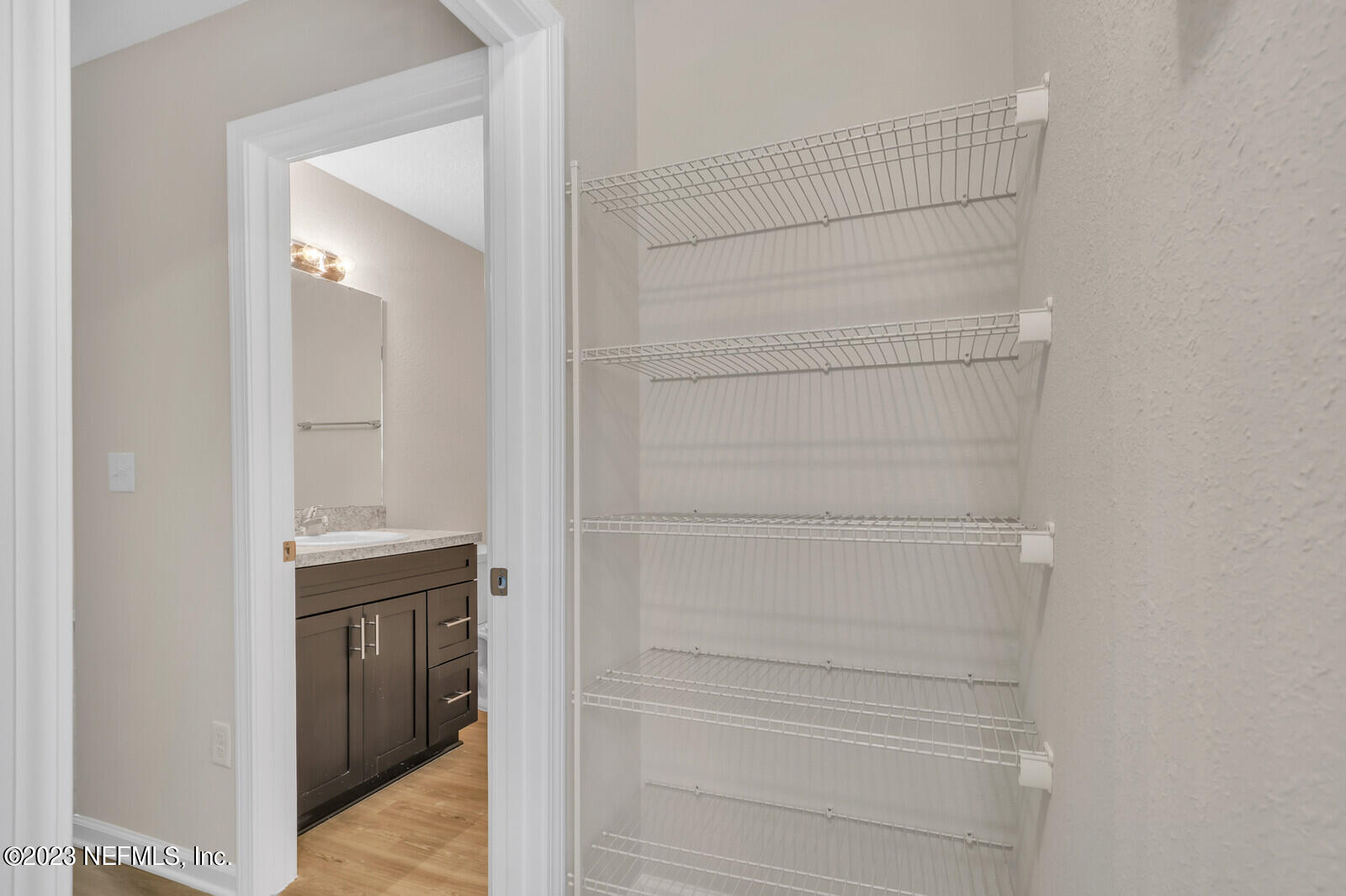 1705 Wright Avenue Jacksonville, FL 32207 - Photo 15 of 22 a view of walk in closet