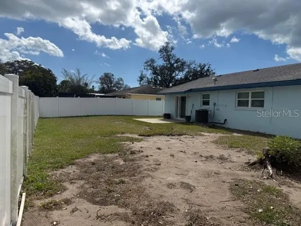 $2,699 | 3401 50th Street West, Bradenton, FL 34209