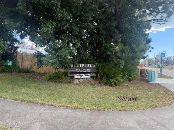 $2,699 | 3401 50th Street West, Bradenton, FL 34209
