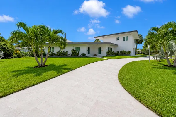 $6,900 | 2812 Northeast 27th Street, Lighthouse Point, FL 33064