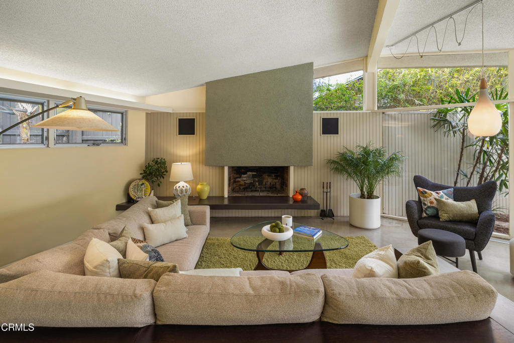 2065 Canyon Close Road Pasadena, CA 91107 - Photo 7 of 76 SSR_2065CanyonClose_012_FLEXMLS