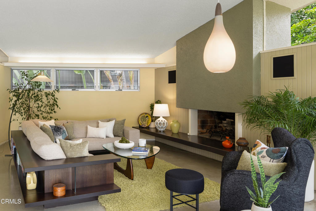 2065 Canyon Close Road Pasadena, CA 91107 - Photo 8 of 76 SSR_2065CanyonClose_013_FLEXMLS