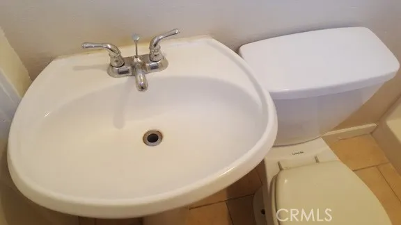 1060 Cherry Long Beach, CA 90813 - Photo 20 of 63 a bathroom with a sink and mirror