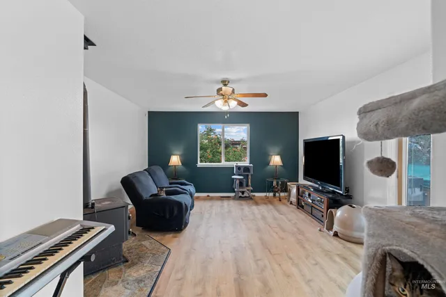 $429,900 | 6600 Southwest Jarvis Drive, Mountain Home, ID 83647