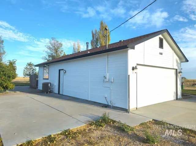$429,900 | 6600 Southwest Jarvis Drive, Mountain Home, ID 83647