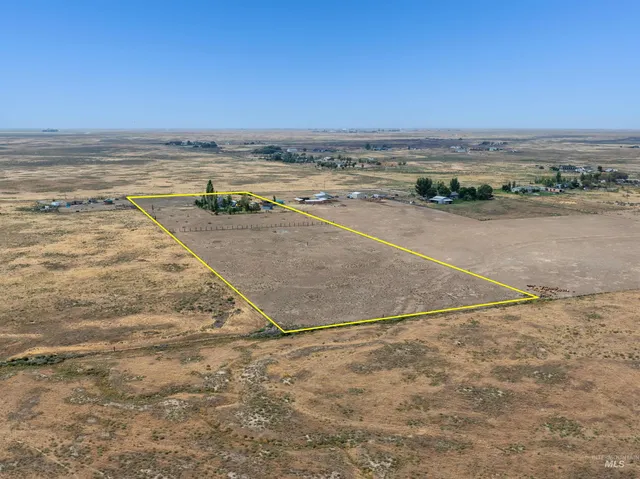 $429,900 | 6600 Southwest Jarvis Drive, Mountain Home, ID 83647