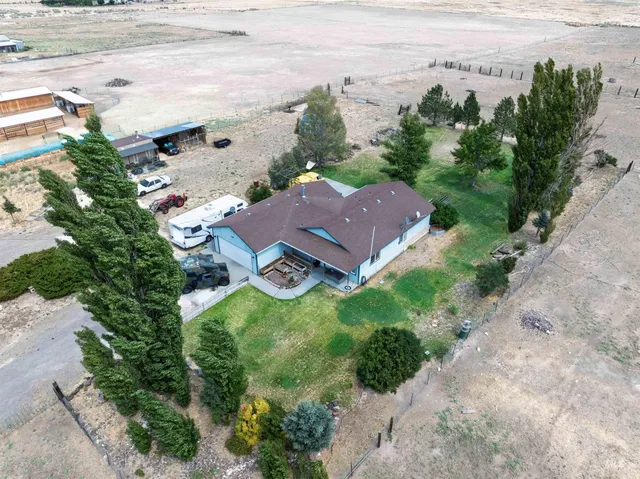 $429,900 | 6600 Southwest Jarvis Drive, Mountain Home, ID 83647