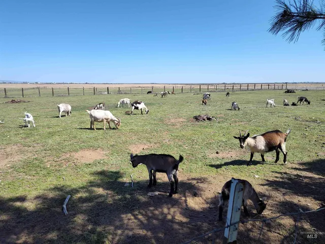 $429,900 | 6600 Southwest Jarvis Drive, Mountain Home, ID 83647