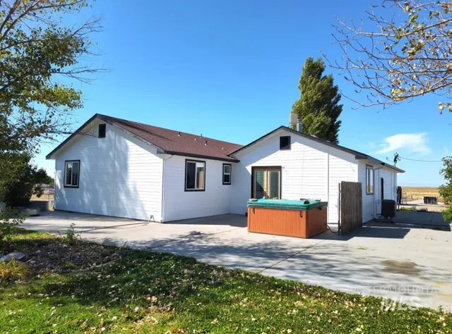 $429,900 | 6600 Southwest Jarvis Drive, Mountain Home, ID 83647