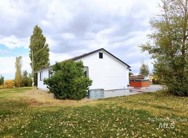 $429,900 | 6600 Southwest Jarvis Drive, Mountain Home, ID 83647