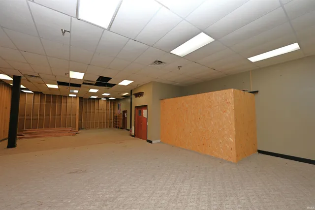 $250,000 | 123 North Market Street, Winamac, IN 46996