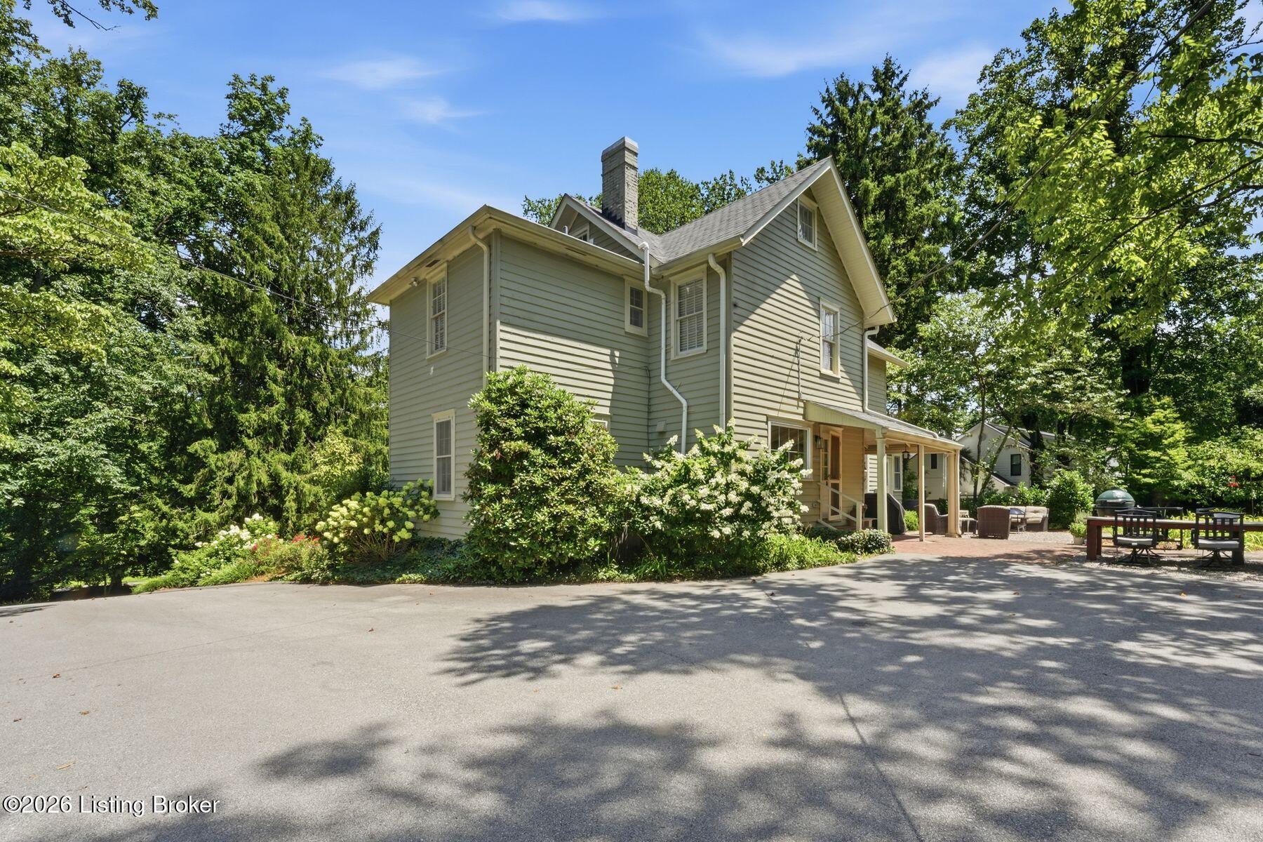 902 Bellewood Road Anchorage, KY 40223 - Photo 54 of 62 photo_online_033