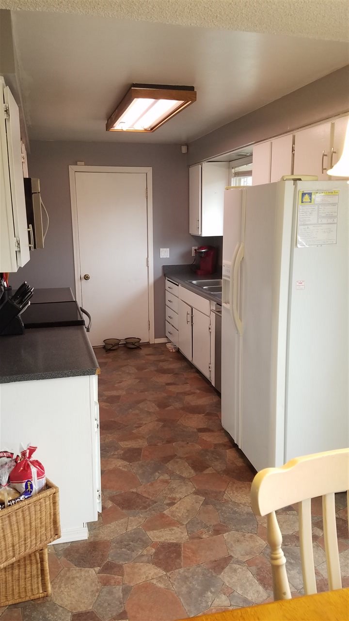 423 North Bessie Road Spokane Valley, WA 99212 - Photo 7 of 18 Gallery Image 7