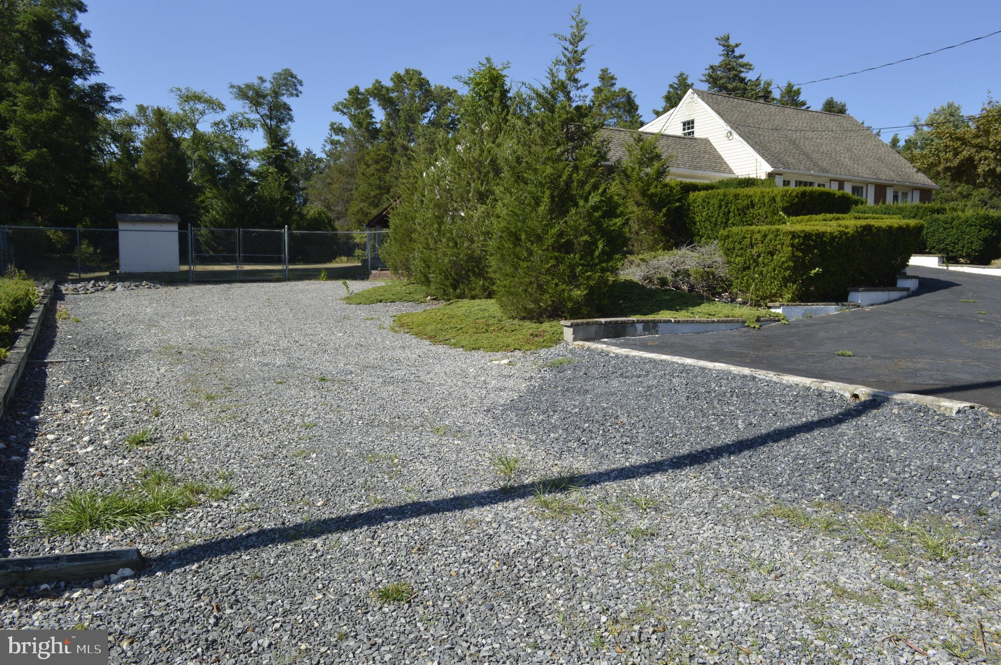 2729 Monmouth Road Jobstown, NJ 08041 - Photo 5 of 42 Gallery Image 5