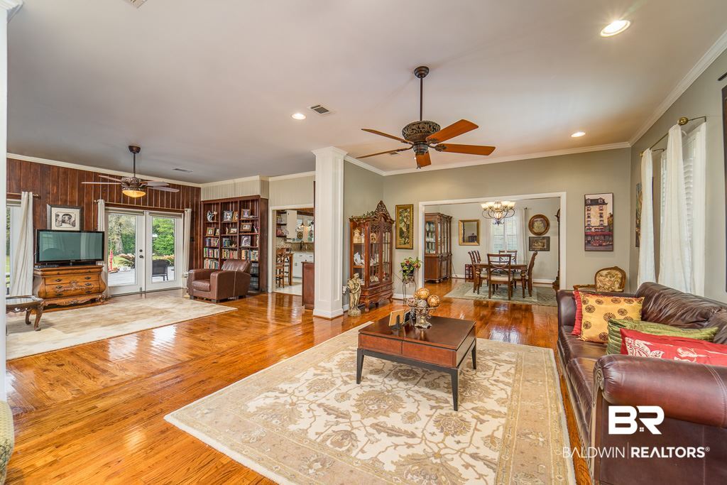 10901 Elnina Drive Mobile, AL 36608 - Photo 4 of 22