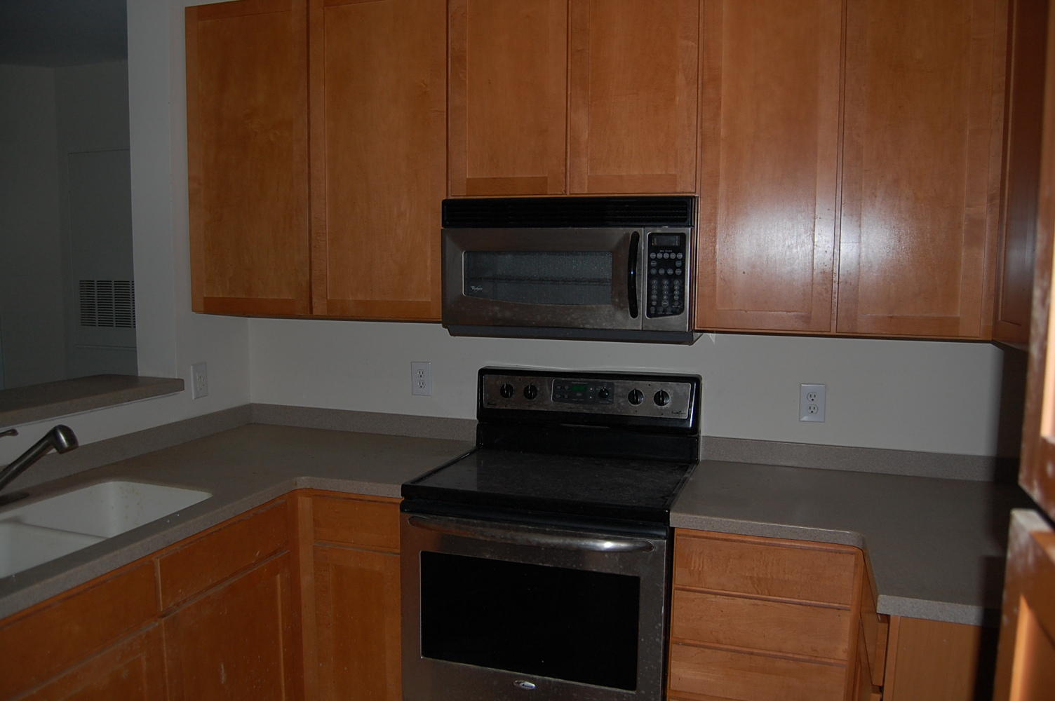 2012 Basildon Road Mount Pleasant, SC 29466 - Photo 4 of 16 kitchen a