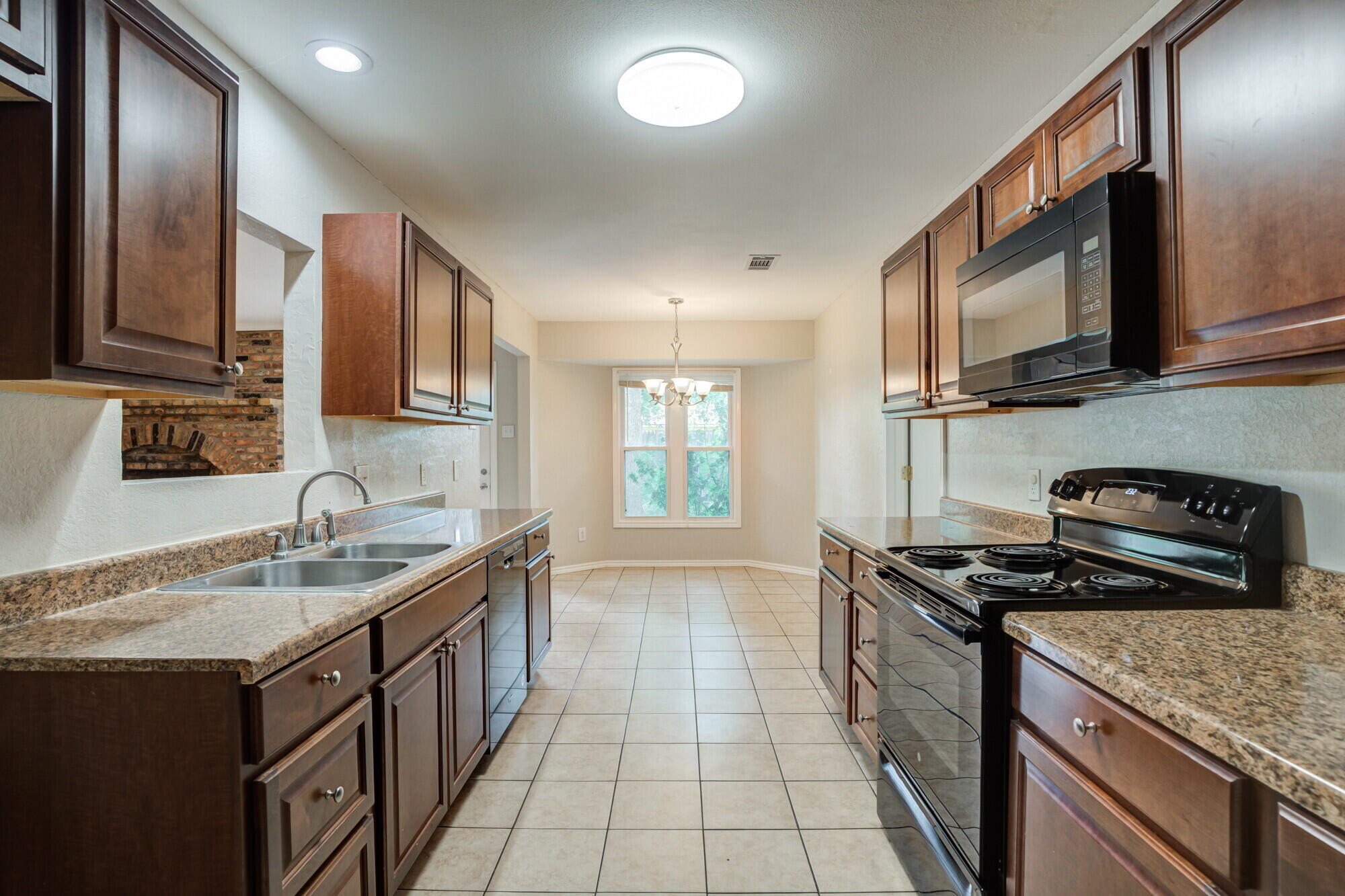 2621 76th Street Lubbock, TX 79423 - Photo 14 of 31 DSC07651_2_3_4_5