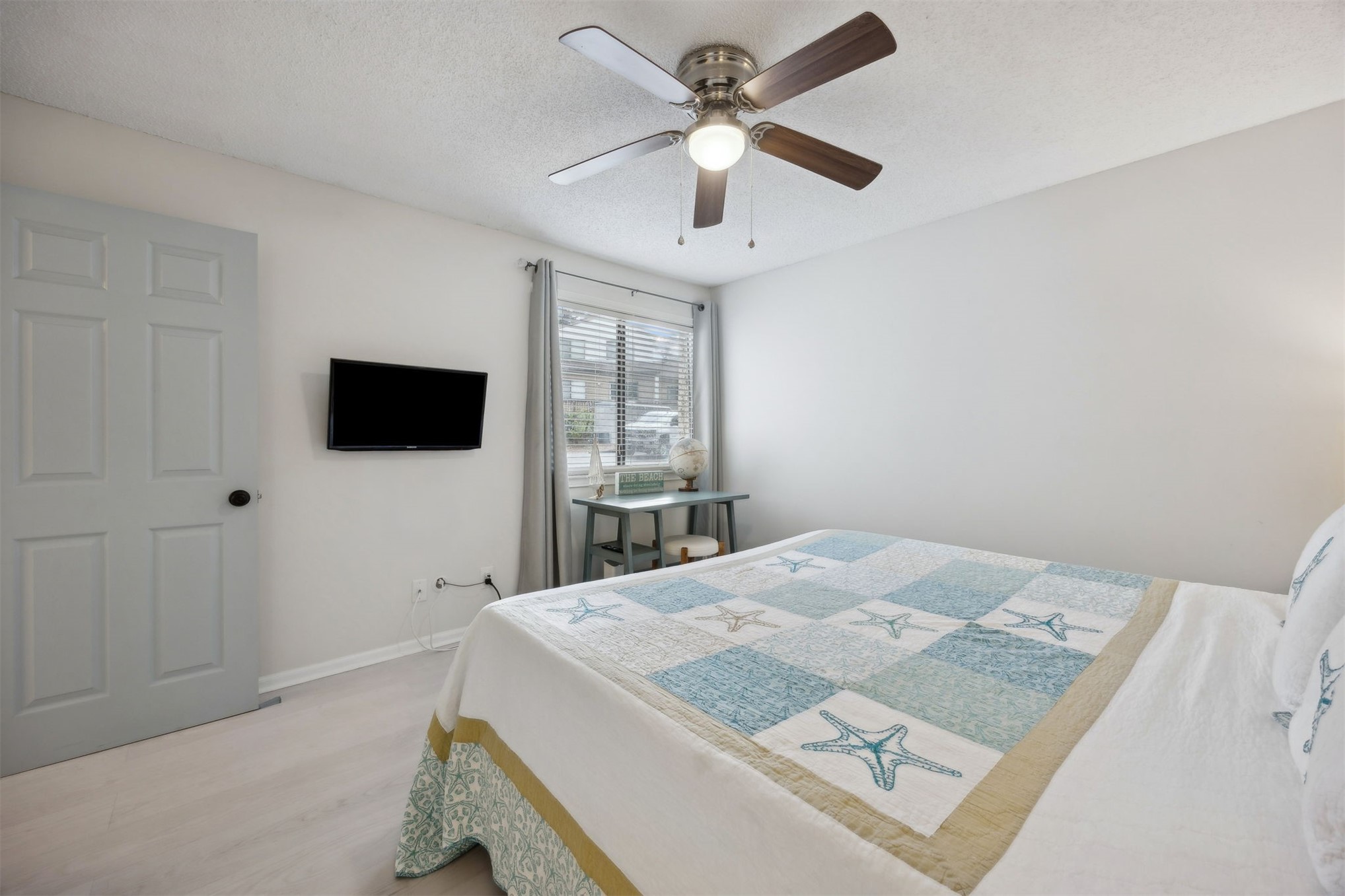 2562 Forest Ridge Drive, Unit P2 Fernandina Beach, FL 32034 - Photo 15 of 37 Primary Bedroom, with work station