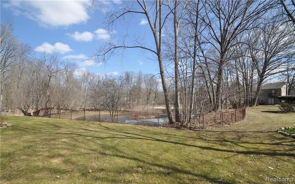 1535 Streamwood Court Rochester Hills, MI 48307 - Photo 11 of 13
