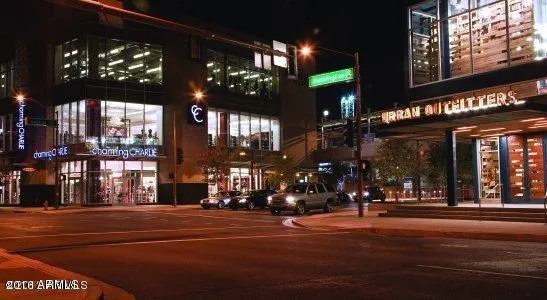 $1,895 | 310 South 4th Street, Unit 702, Phoenix, AZ 85004