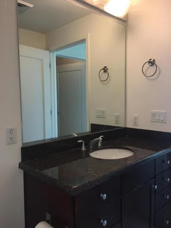$1,895 | 310 South 4th Street, Unit 702, Phoenix, AZ 85004